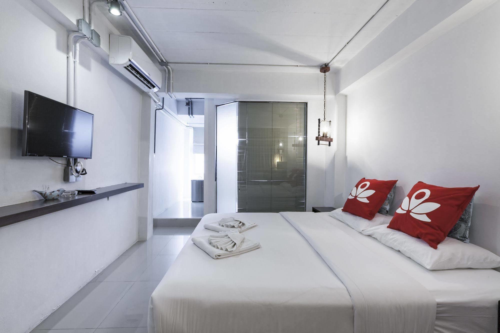 Zen Rooms Basic Nanai Phuket Patong Екстериор снимка